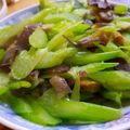 許翰平 的 西芹炒甜不辣 cooksnap