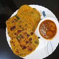 sandhya Dutta 's cooksnap of when they made ধনেপাতা পরোটা.