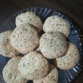 کوک اسنپ سارا م بعد از امتحان کردن کلوچه کنجدی.