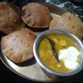 Neelam Choudhary का कुकस्नैप जब उन्होंने बेड़मी पूरी आलू रस्सा के साथ (Bedmi puri aloo rassa ke saath recipe in Hindi) बनाया था।
