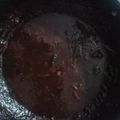 Anshi Seth का कुकस्नैप जब उन्होंने गुड ईमली की मीठी चटनी (Gur imli ki meethi chutney recipe in Hindi) बनाया था।