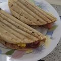 Cooksnap από Ραφαέλα Τόκα στη συνταγή Γρήγορη πίτα σάντουιτς με λουκάνικο!!! #σνακ
