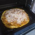 Cooksnap dari Ibuk Kanzia untuk resep 113. Pizza Panggang Oven (tanpa proofing)