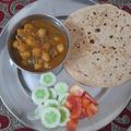 dipst का कुकस्नैप जब उन्होंने छोले भटूरे(chole bhature recipe in hindi) बनाया था।