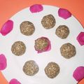 Deepa का कुकस्नैप जब उन्होंने गुड़ और तिल के लड्डू (Gud aur til ke laddu recipe in Hindi) बनाया था।