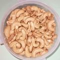 Cooksnap dari danny pitasari untuk resep Mete Goreng Daun Jeruk