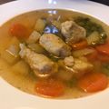 Fekete Tünde Cooksnap-ja, amikor elkészítette a(z) Zöldborsóleves petrezselymes, grízes nokedlivel receptet.