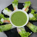 Cooksnap Intan Sofia semasa beliau membuat Vietnam spring rolls.