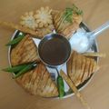 Beena Jain का कुकस्नैप जब उन्होंने समोसा पफ (Samosa Puff Recipe In Hindi) बनाया था।