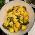 菜編 的 不用調味、史上最簡單｜鹹蛋節瓜 cooksnap