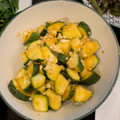 菜編 的 不用調味、史上最簡單｜鹹蛋節瓜 cooksnap