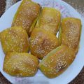 کوک اسنپ Leyla بعد از امتحان کردن شیرینی دانمارکی.