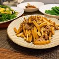 Eyes Liu 的 豆干炒肉絲 cooksnap