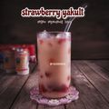 Cooksnap Faizah Yahya(Mrs Peija) semasa beliau membuat Yakult Lite Berry Smoothie.