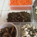 รูป Cooksnap ของ วรรณา ต้ะ เมื่อเขาทำ เส้นหมี่ผัดเจใส่ก้านเห็ดหอมผัดผักรวม