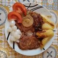 Dòra Vincze Cooksnap-ja, amikor elkészítette a(z) Tepsis tarja vele sült újburgonyával receptet.