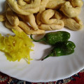 Meena Chudasama's cooksnap of when they made વણેલા ગાંઠીયા.