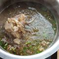 Cooksnap Nor Syakila Azmi semasa beliau membuat Sup gear box.