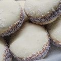 El cooksnap de valyta cuando hizo Alfajores de maicena sin gluten, con aceite.