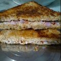 Yogita का कुकस्नैप जब उन्होंने टमाटर प्याज़ का सैंडविच(tamatar pyaz ka sandwich recipe in hindi) बनाया था।