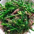 Cooksnap của Nguyễn Tâm khi họ làm theo món Bông hẹ xào thịt bò