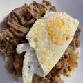 Hsiao Yang Huang 的 清爽版牛小排丼（牛肉片炒洋蔥） cooksnap