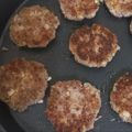 Cooksnap dari Dyah Isnaini Puspitasari untuk resep Homemade Beef Patty (untuk isian Burger)