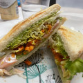 El cooksnap de Débora Cantero Martínez cuando hizo Sándwich de aguacate, salmón ahumado y pepinillos ♡.