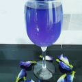 Cooksnap Rose Nani Nizah Nayan semasa beliau membuat Ocean blue merdeka.
