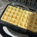 Cooksnap-ul lui Ina M atunci când a preparat Gofre belgiene cu vanilie.
