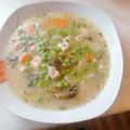 Károly Ilyés Cooksnap-ja, amikor elkészítette a(z) Tejszínes- tárkonyos csirkeragu leves 🍴 receptet.