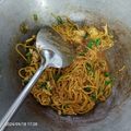 Cooksnap dari Naura shaquille untuk resep Mie kuning goreng