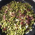 El cooksnap de mjmonseco cuando hizo Guisantes frescos con jamón y huevo poche.