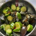 鄭安妤 的 涼拌皮蛋小黃瓜 cooksnap