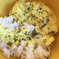 El cooksnap de mireya cuando hizo Pechuga al curry con arroz fácil.