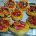 Cooksnap dari Ririz Mom'na Nadhifah untuk resep Pizza mini