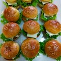 Cooksnap dari Fitria Septya Sari untuk resep Mini Roti Burger