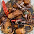 Cooksnap Wahida Zambri semasa beliau membuat Ayam Masak Kicap Kentang.