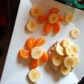 El cooksnap de Anahi Massa cuando hizo Desayuno saludable: galleta de arroz, banana y ciruelas secas.