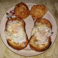 Biro Ibi Cooksnap-ja, amikor elkészítette a(z) Töltött-bundás toast kenyér tükörtojással a közepén receptet.