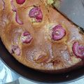 Cooksnap από marina στη συνταγή Κέικ με ελαιόλαδο, γιαούρτι και φρέσκες φράουλες (χωρίς μίξερ)