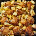 Andrea Dobóvári Cooksnap-ja, amikor elkészítette a(z) Savanyú káposzta ágyon sült fűszeres csirkecombok burgonyával receptet.