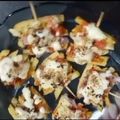 Sabari Dhar का कुकस्नैप जब उन्होंने फ्रैंच फ्राइज मखनी सॉस पिज़्ज़ा (frenchfries makhani sauce pizza recipe in Hindi) बनाया था।