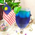 Cooksnap Ani Delighted semasa beliau membuat Ocean blue merdeka.