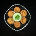 Dipika Bhalla का कुकस्नैप जब उन्होंने चना दाल वड़ा (chana dal vada recipe in Hindi) बनाया था।