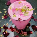 Madhu Jain का कुकस्नैप जब उन्होंने गुलाब लस्सी (gulab lassi recipe in Hindi) बनाया था।
