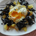 El cooksnap de Mari Carmen Segado cuando hizo Huevo frito con trompetas de los muertos y patatas confitadas .