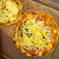 Kajal Mankad Gandhi's cooksnap of when they made ભાખરી પીઝા (Bhakhri Pizza Recipe In Gujarati).