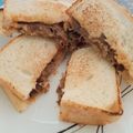 Mariam Azeem (Umme Sarim)'s cooksnap of when they made Shami Kabab Sandwich😍😋.