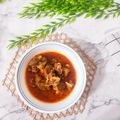 Cooksnap Maisarah Mamat semasa beliau membuat Asam Pedas Tumis Daging Kambing.